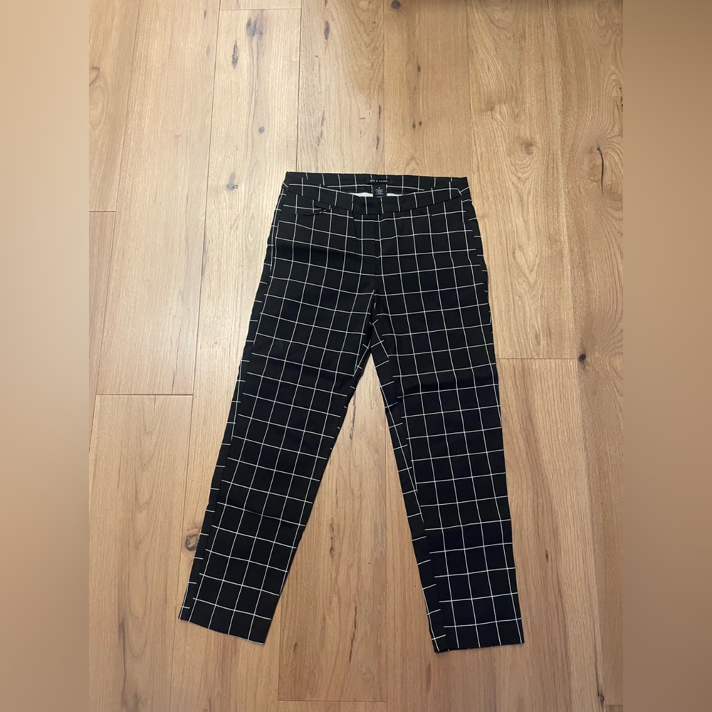 Great condition women’s dress pants!